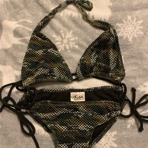 Ujena camo bikini